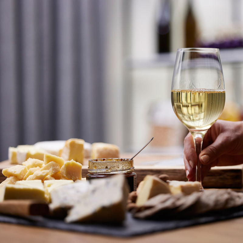 Ostprovning - Naturliga Viner & Aromatiska Ostar: 22. April